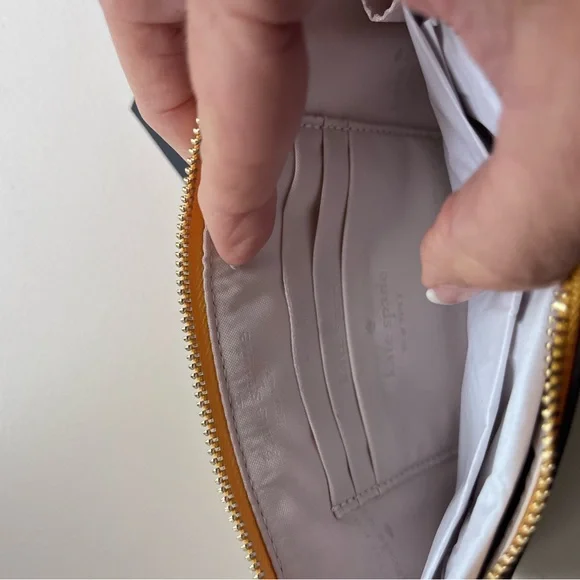 NWT Kate Spade BiColor medium zip wristlet! Pink and Yellow - Picture 12 of 14